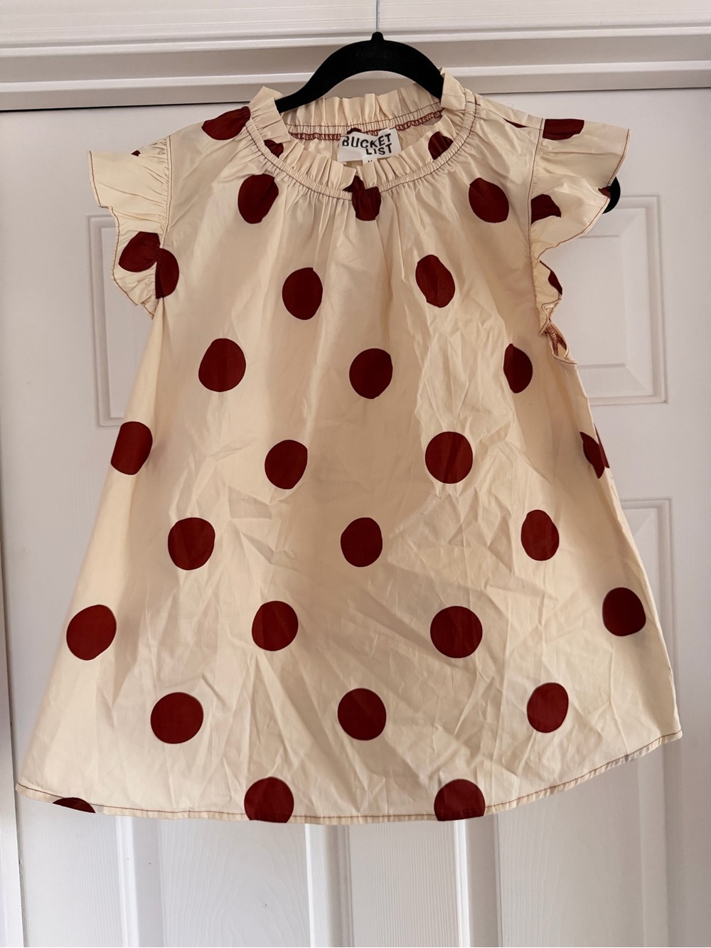 BUCKETLIST women’s cream and burgundy polka dot babydoll blouse Sz M